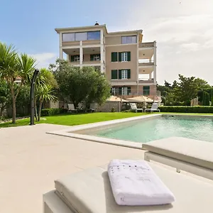 Hresc M 3* Zadar
